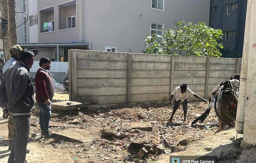 ಪಾಲಿಕೆ ಸಿಬ್ಬಂದಿ ಬ್ಲ್ಯಾಕ್ ಸ್ಪಾಟ್' ತೆರವುಗೊಳಿಸಿದರು