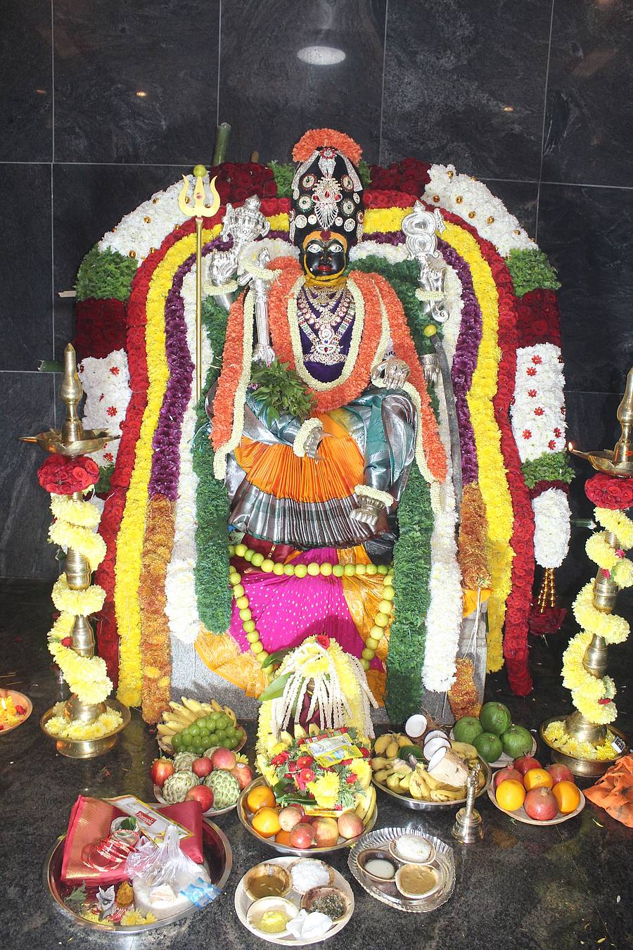 ಮಂಡಲ ಪೂಜೆಯ ಪ್ರಯುಕ್ತ ದೇವಿಗೆ ವಿಶೇಷ ಅಲಂಕಾರ