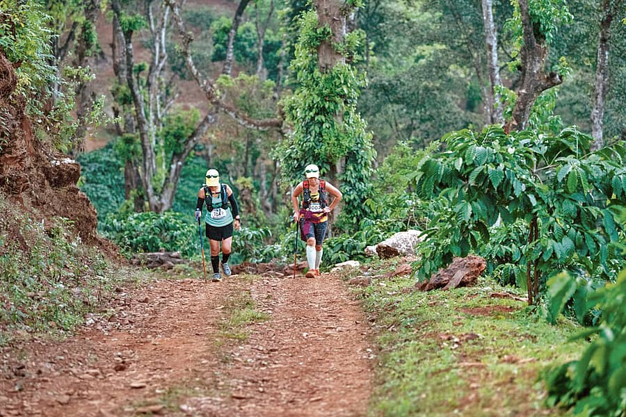ಕಾಡು–ಗುಡ್ಡದ ಹಾದಿಯಲ್ಲಿ ಓಟಗಾರರ ಮುನ್ನಡೆ