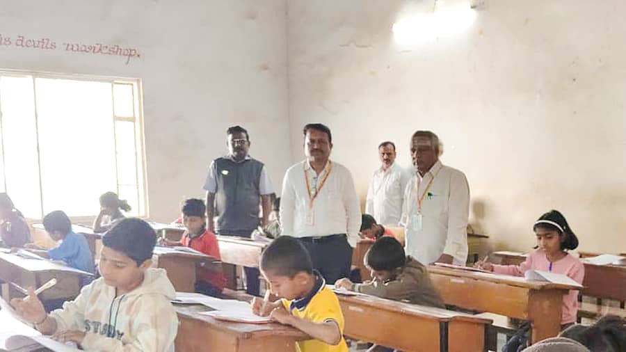 ಸವದತ್ತಿಯ ನವೋದಯ ವಸತಿ ಶಾಲೆಯ 6ನೇ ತರಗತಿಗೆ ಪ್ರವೇಶಾತಿ ಪರೀಕ್ಷೆ ಜರುಗಿತು