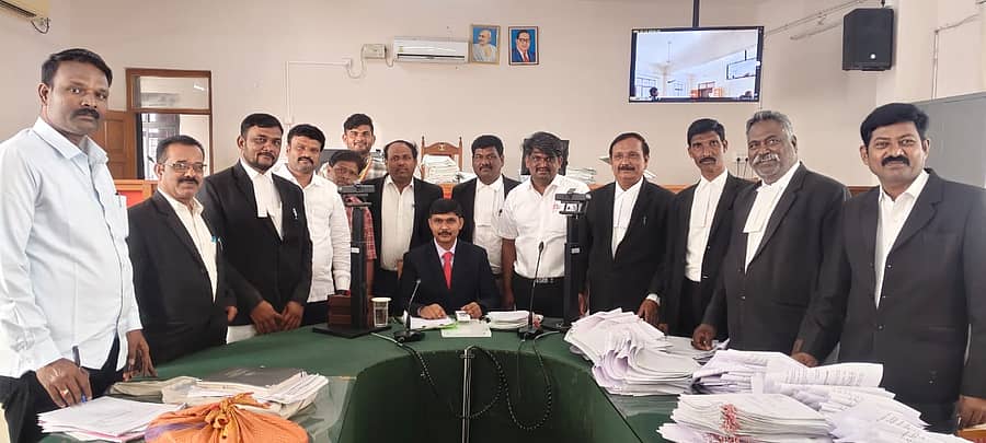 ಹಿರಿಯ ಸಿವಿಲ್ ನ್ಯಾಯಾಲಯದಲ್ಲಿ ನ್ಯಾಯಾಧೀಶ ಬಸವರಾಜ ಅಧ್ಯಕ್ಷತೆಯಲ್ಲಿ ರಾಷ್ಟ್ರೀಯ ಲೋಕದಾಲತ್ ನಡೆಯಿತು