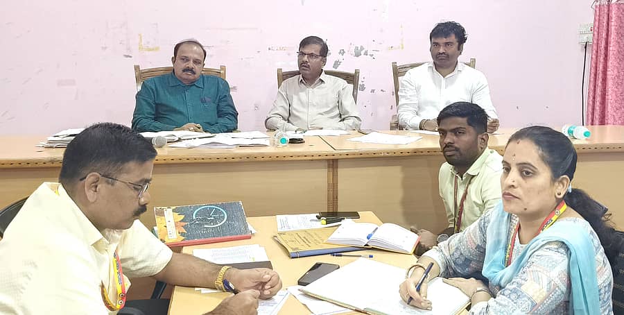 ಹಗರಿಬೊಮ್ಮನಹಳ್ಳಿ ತಾಲ್ಲೂಕು ಪಂಚಾಯಿತಿ ಸಭಾಂಗಣದಲ್ಲಿ ನಡೆದ ತಾಲ್ಲೂಕು ಪಂಚಾಯಿತಿ ಸಾಮಾನ್ಯ ಸಭೆಯಲ್ಲಿ ಜಿಲ್ಲಾ ಪಂಚಾಯಿತಿ ಉಪ ಕಾರ್ಯದರ್ಶಿ ಕೆ.ತಿಮ್ಮಪ್ಪ ಮಾತನಾಡಿದರು