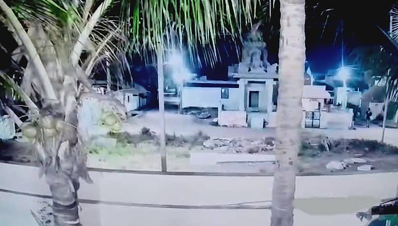 ನಾಯಕನಹಟ್ಟಿ ಹೋಬಳಿಯ ಎನ್.ದೇವರಹಳ್ಳಿ ಗ್ರಾಮದಲ್ಲಿ ಕಳ್ಳರ ಗುಂಪಿನ ಚಲನವಲನ ಸಿಸಿಟಿವಿ ಕ್ಯಾಮೆರಾದಲ್ಲಿ ಸೆರೆಯಾಗಿರುವುದು