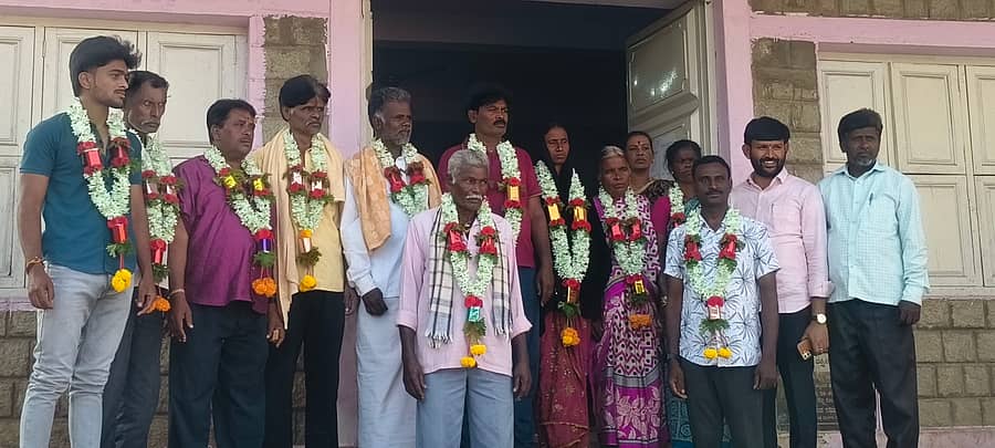 ಲಕ್ಷ್ಮಿಸಾಗರ ಗ್ರಾಮದ ಹಾಲು ಉತ್ಪಾದಕರ ಸಹಕಾರ ಸಂಘದ ಆಡಳಿತ ಮಂಡಳಿಗೆ ನಿಗದಿಯಾಗಿದ್ದ ಚುನಾವಣೆಯಲ್ಲಿ ಅಧ್ಯಕ್ಷರಾಗಿ ಕಾಂಗ್ರೆಸ್ ಬೆಂಬಲಿತ ಬಿಸ್ಮೀಲ್ಲಾ ಮಕ್ತರ್ ಬಾಷ ಆಯ್ಕೆಯಾದರು