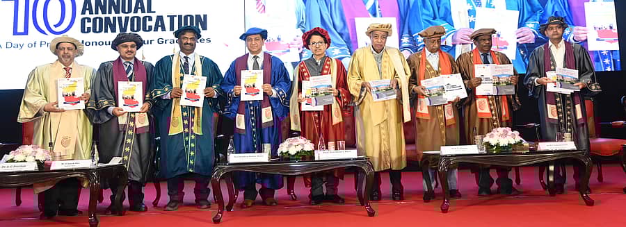 ನಗರದ ರಾಮಯ್ಯ ಯೂನಿವರ್ಸಿಟಿ ಆಫ್ ಅಪ್ಲೈಡ್ ಸೈನ್ಸಸ್ನ (ಆರ್ಯುಎಎಸ್) ವಾರ್ಷಿಕ ಘಟಿಕೋತ್ಸವದಲ್ಲಿ ಗಣ್ಯರು ಭಾಗವಹಿಸಿದ್ದರು