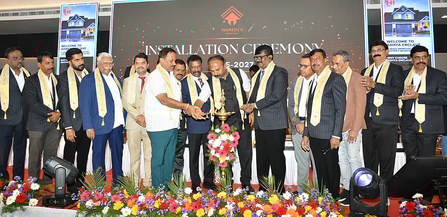 ಮೈಸೂರಿನಲ್ಲಿ ‘ನರೆಡ್ಕೊ’ ಮೈಸೂರು ಘಟಕದ ಪದಾಧಿಕಾರಿಗಳ ಪದಗ್ರಹಣ ಕಾರ್ಯಕ್ರಮವನ್ನು ವಿಧಾನಪರಿಷತ್ ಸದಸ್ಯ ಕೆ.ಶಿವಕುಮಾರ್ ಉದ್ಘಾಟಿಸಿದರು 