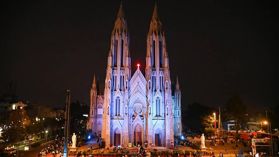 <div class="paragraphs"><p>ಕ್ರಿಸ್ಮಸ್ ಅಂಗವಾಗಿ ಮೈಸೂರಿನ ಸೇಂಟ್ ಫಿಲೋಮಿನಾ ಚರ್ಚ್ ವಿದ್ಯುತ್ ಬೆಳಕಿನಿಂದ ಕಂಗೊಳಿಸಿತು... </p></div>