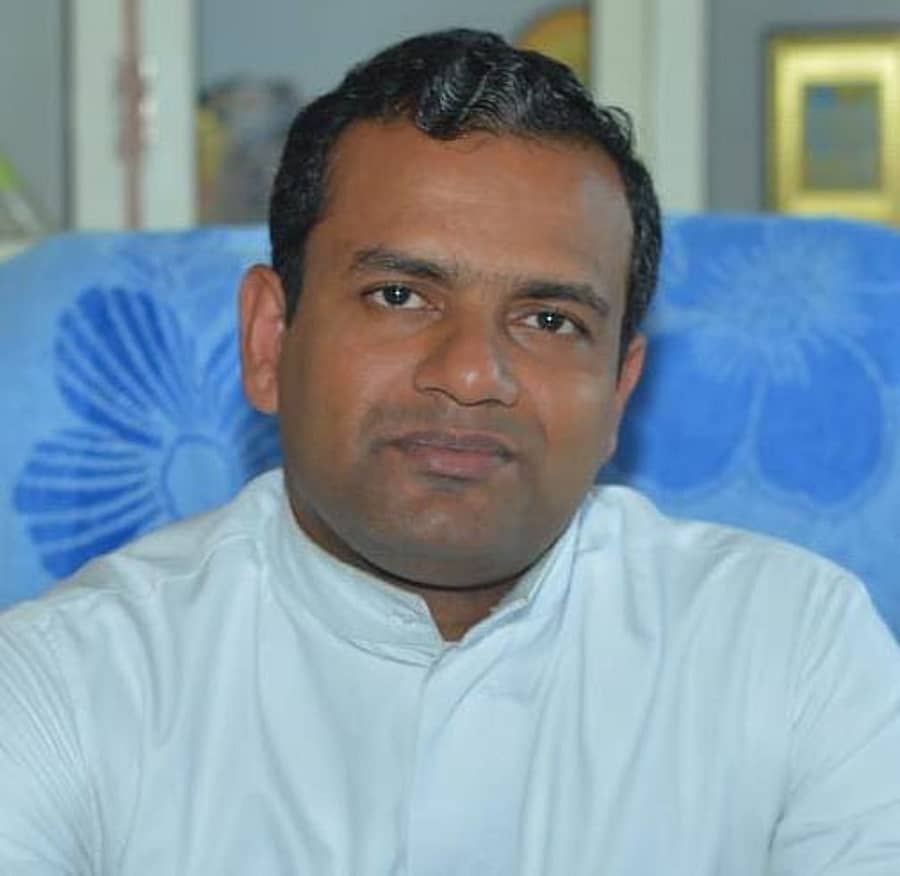 ಫಾದರ್ ಮೆಲ್ವಿನ್ ಟೆಲ್ಲಿಸ್