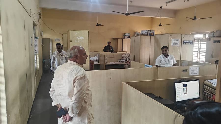 <div class="paragraphs"><p> ಸಚಿವ ಶಿವಾನಂದ ಪಾಟೀಲ</p></div>