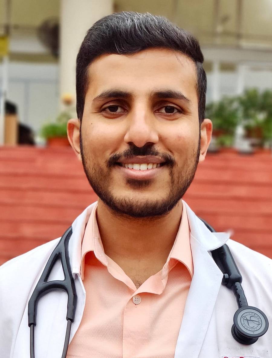 ಡಾ.ರವೀಶ್ ಸುರೇಶ್ ಬನ್ನಿಹಟ್ಟಿ