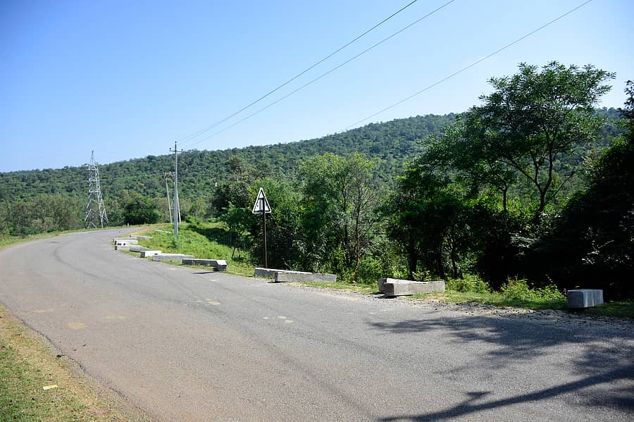 <div class="paragraphs"><p>ಹೆದ್ದಾರಿ</p></div>