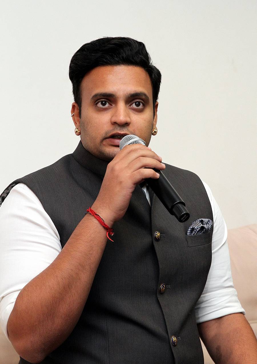 ಯದುವೀರ್