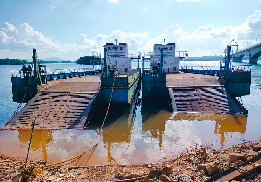 ಜನಪರ ಸಂಚಾರ ಇಲ್ಲದೆ ಶಿಥಿಲಾವಸ್ಥೆಯತ್ತ ಸಾಗಿದ ಸಿಗಂದೂರು ಲಾಂಚ್ ಜಾವಾಣಿ ಚಿತ್ರ: ಸುಕುಮಾರ್ ಎಂ