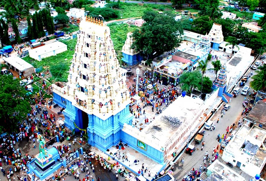 ಬಾಗೇಪಲ್ಲಿ ತಾಲ್ಲೂಕಿನ ದೇವರಗುಡಿಪಲ್ಲಿ (ಗಡಿದಂ) ಲಕ್ಷ್ಮಿವೆಂಕಟರಮಣಸ್ವಾಮಿ ದೇವಾಲಯದ ನೋಟ