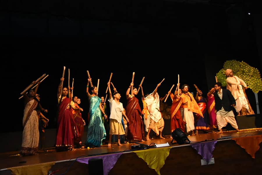 ಬೊಮ್ಮನಹಳ್ಳಿಯ ಕಿಂದರಿ ಜೋಗಿ ನಾಟಕದ ದೃಶ್ಯ