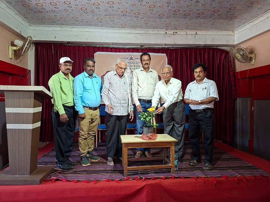 ಸಾಗರದಲ್ಲಿ ಸೋಮವಾರ ನಡೆದ ‘ನನ್ನ ಮೆಚ್ಚಿನ ಪುಸ್ತಕ ಹಾಗೂ ಉಪನ್ಯಾಸ’ ಕಾರ್ಯಕ್ರಮ ನಡೆಯಿತು