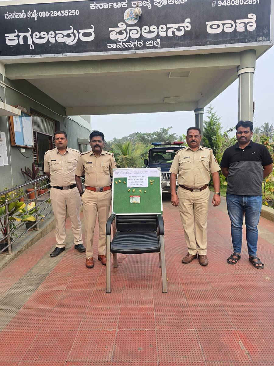 ಚಿನ್ನದ ಒಡವೆ ಮಾಡಿಸಿಕೊಡುವುದಾಗಿ ನಂಬಿಸಿ ವಂಚನೆ ಮಾಡಿದ್ದ ಆರೋಪಿಯನ್ನು ಬಂಧಿಸಿ ಬಂಧಿತನಿಂದ 100 ಗ್ರಾಂ ಚಿನ್ನವನ್ನು ವಶಕ್ಕೆ ಪಡೆದಿರುವ ಕಗ್ಗಲಿಪುರ ಪೊಲೀಸರು