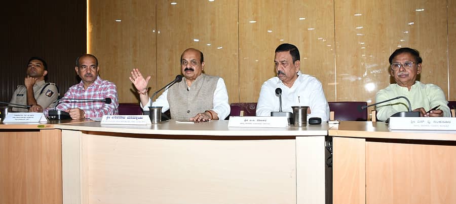 ಗದಗ ಜಿಲ್ಲಾಧಿಕಾರಿ ಕಚೇರಿಯಲ್ಲಿ ಸೋಮವಾರ ನಡೆದ ಪೂರ್ವಸಿದ್ಧತಾ ಸಭೆಯಲ್ಲಿ ಸಂಸದ ಬಸವರಾಜ ಬೊಮ್ಮಾಯಿ ಮಾತನಾಡಿದರು