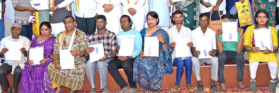 ವಿಮೆಯ ಬಾಂಡ್‌ಗಳೊಂದಿಗೆ ಲಿಂಗತ್ವ ಅಲ್ಪಸಂಖ್ಯಾತರು