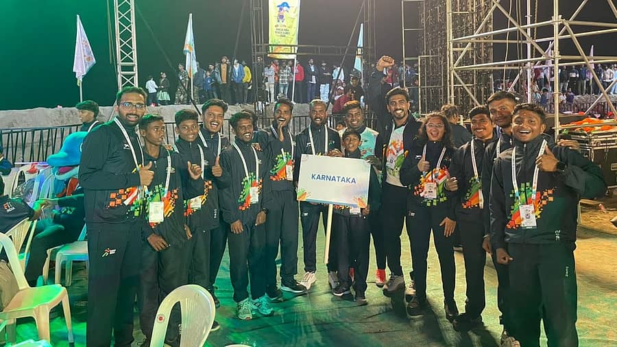 <div class="paragraphs"><p>ಕೂಟದಲ್ಲಿ ಪಾಲ್ಗೊಂಡ ಕರ್ನಾಟಕದ ಕ್ರೀಡಾಪಟುಗಳು</p></div>