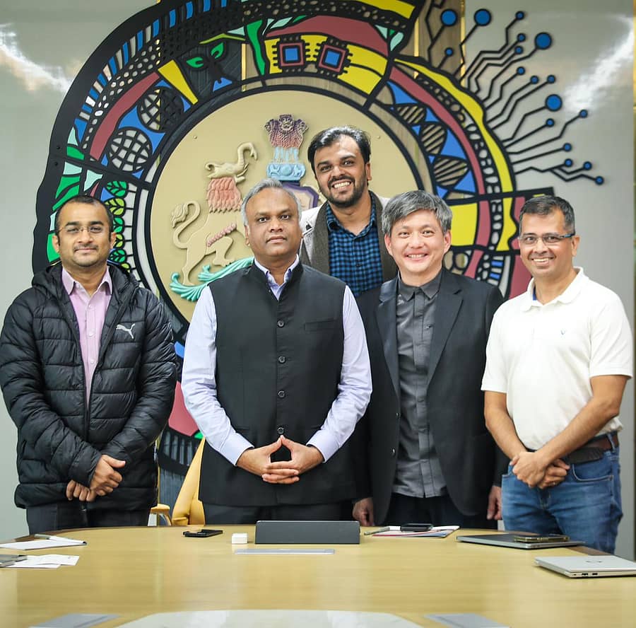 ಸಿಂಗಪುರದ ‘ಝ್ವೀಕ್’ ತಂಡದ ಜೊತೆ ಪ್ರಿಯಾಂಕ್ ಖರ್ಗೆ