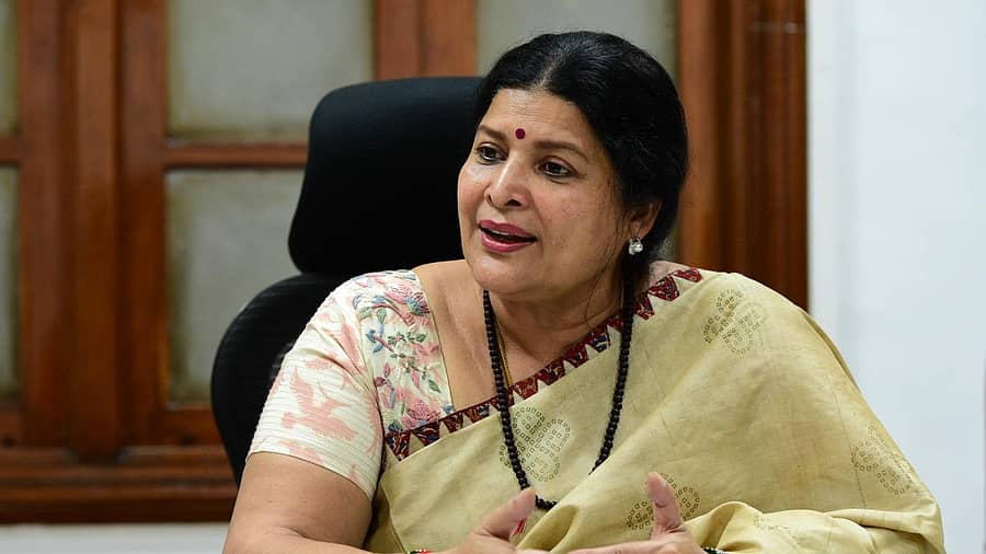 <div class="paragraphs"><p>ಜಯಮಾಲಾ</p></div>