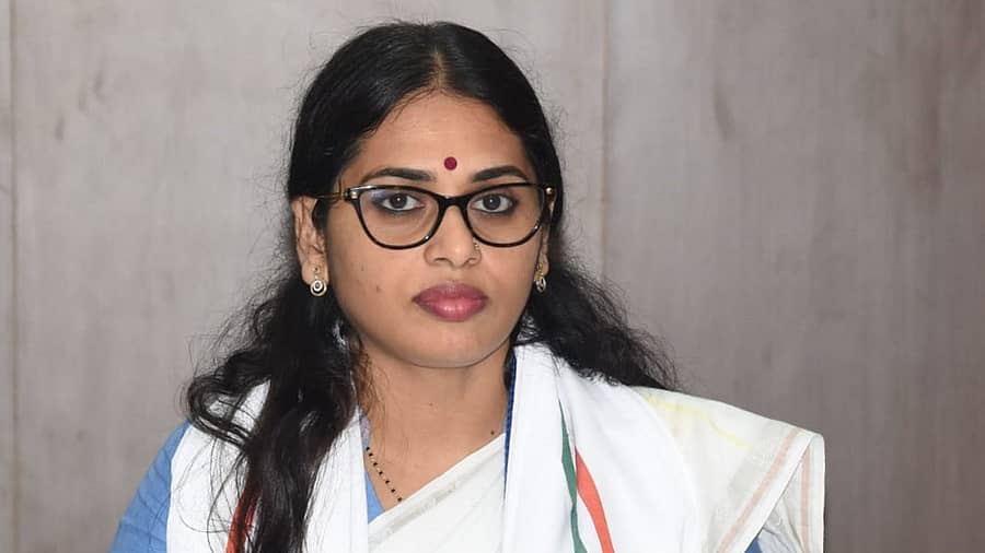 <div class="paragraphs"><p>ಕರ್ನಾಟಕ ಪರಿಶಿಷ್ಟ ಜಾತಿ ಮತ್ತು ಪರಿಶಿಷ್ಟ ಪಂಗಡಗಳ ಅಲೆಮಾರಿ ಅಭಿವೃದ್ಧಿ ನಿಗಮದ ಅಧ್ಯಕ್ಷೆ ಪಲ್ಲವಿ ಜಿ.</p></div>