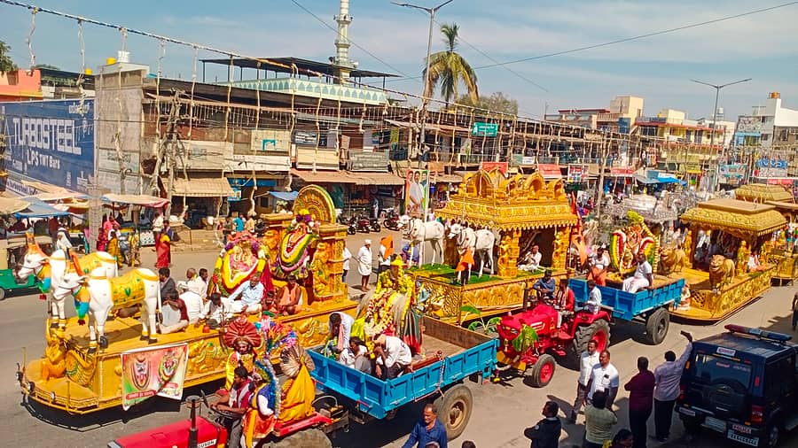 ಕುಣಿಗಲ್ ಉತ್ಸವದ ಅಂಗವಾಗಿ ತಾಲ್ಲೂಕಿನ 180 ಗ್ರಾಮ ದೇವತೆಗಳ ಉತ್ಸವ ನಡೆಯಿತು