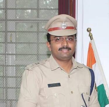  ಹಾಕೆ ಅಕ್ಷಯ್‌ ಮಚ್ಚಿಂದ್ರ