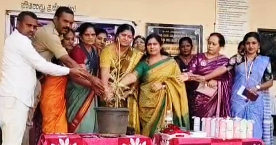 ಕುಷ್ಟಗಿಯಲ್ಲಿ ಶನಿವಾರ ಇನ್ನರ್‌ವ್ಹೀಲ್‌ ಕ್ಲಬ್‌ ದಿನಾಚರಣೆಗೆ ಗಣ್ಯರು ಚಾಲನೆ ನೀಡಿದರು