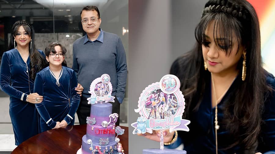 <div class="paragraphs"><p>ಮಗಳು ಹಾಗೂ ಪತಿಯೊಂದಿಗಿರುವ  ಚಿತ್ರಗಳನ್ನು ನಟಿ ಮಾನ್ಯ ನಾಯ್ಡು ಅವರು ಸಾಮಾಜಿಕ ಮಾಧ್ಯಮದಲ್ಲಿ ಹಂಚಿಕೊಂಡಿದ್ದಾರೆ. ಚಂದನವನದಿಂದ ದೂರ ಇರುವ ನಟಿ ಈಗ ಎಲ್ಲಿದ್ದಾರೆ, ಏನು ಮಾಡುತ್ತಿದ್ದಾರೆ ಎನ್ನುವ ಮಾಹಿತಿ ಇಲ್ಲಿದೆ.</p></div>