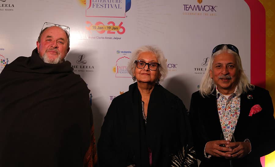 ಜೈಪುರ ಸಾಹಿತ್ಯ ಉತ್ಸವದ ಸಹಸಂಸ್ಥಾಪಕರಾದ ವಿಲಿಯಂ ಡ್ಯಾರ್ಲಿಂಪಲ್‌, ನಮಿತಾ ಗೋಖಲೆ ಮತ್ತು ಸಂಜಯ್‌ ಕೆ.ರಾಯ್‌