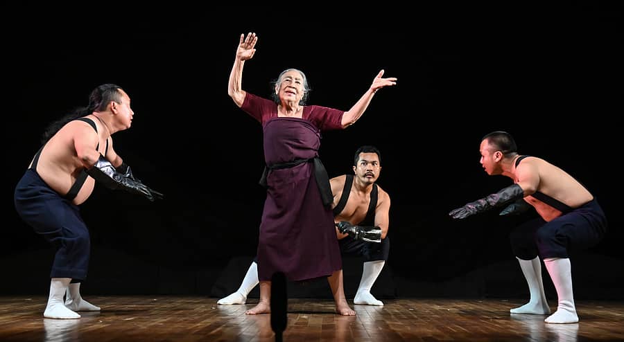 ಮೈಸೂರಿನ ರಂಗಾಯಣದಲ್ಲಿ ನಡೆಯುತ್ತಿರುವ ‘ಬಹುರೂಪಿ ಬಾಬಾಸಾಹೇಬ್‌’ ರಾಷ್ಟ್ರೀಯ ನಾಟಕೋತ್ಸವದಲ್ಲಿ ಬುಧವಾರ ಭೂಮಿಗೀತದಲ್ಲಿ ಮಣಿಪುರದ ಕಲಾಕ್ಷೇತ್ರ ತಂಡದವರು ‘ಪಿ ಥದೊಯ್‌’ ನಾಟಕವನ್ನು ಹೈಸ್ನಾಂ ತೋಂಬಾ ಸಿಂಗ್‌ ನಿರ್ದೇಶನದಲ್ಲಿ ಅಭಿನಯಿಸಿದರು –ಪ್ರಜಾವಾಣಿ ಚಿತ್ರಗಳು/ ಅನೂಪ್ ರಾಘ ಟಿ. 