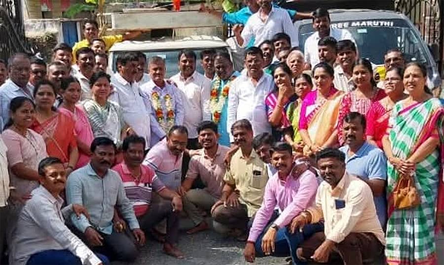 ದಾನಿಗಳಿಂದ ದವಸ, ಧಾನ್ಯ ಹಾಗೂ ರೊಟ್ಟಿ ಸಂಗ್ರಹಿಸಿದ ರಾಣೆಬೆನ್ನೂರಿನ ವೀರಶೈವ ಪಂಚಮಸಾಲಿ ಸಮಾಜದ ತಾಲ್ಲೂಕು ಘಟಕವು ಹರಿಹರ ಕ್ಷೇತ್ರದಲ್ಲಿ ಮಕರ ಸಂಕ್ರಾಂತಿ ಅಂಗವಾಗಿ ಜ.15ರಂದು ನಡೆಯುವ ಹರ ಜಾತ್ರೆಗೆ ಕಳಿಸಿಕೊಟ್ಟಿತು