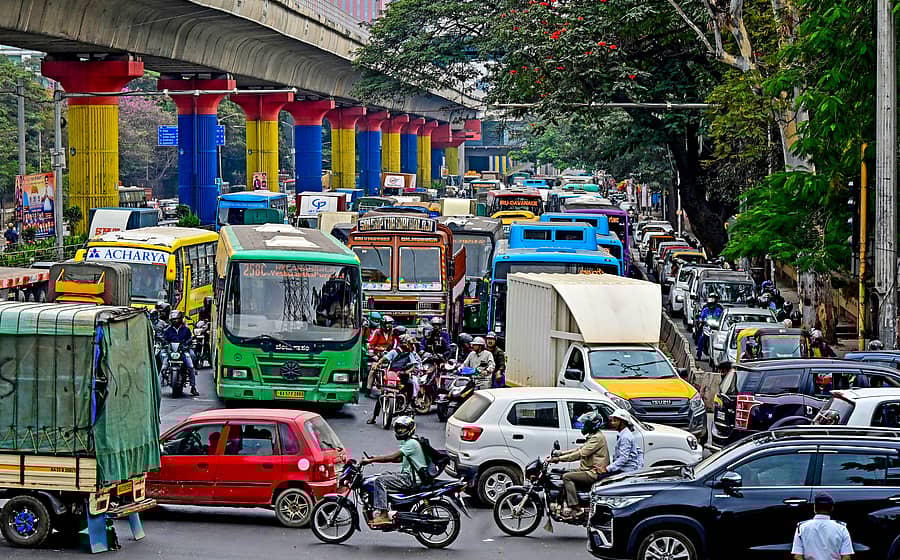 <div class="paragraphs"><p>ತುಮಕೂರು ರಸ್ತೆಯ ಗೊರಗುಂಟೆಪಾಳ್ಯ ಜಂಕ್ಷನ್ ಬಳಿ ನಿತ್ಯವೂ ಕಂಡುಬರುವ ವಾಹನ ದಟ್ಟಣೆ&nbsp; </p></div>