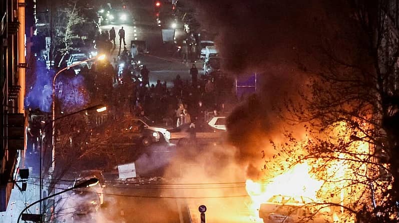 <div class="paragraphs"><p>ಇರಾನ್‌ನಲ್ಲಿ ಪ್ರತಿಭಟನೆ</p></div>