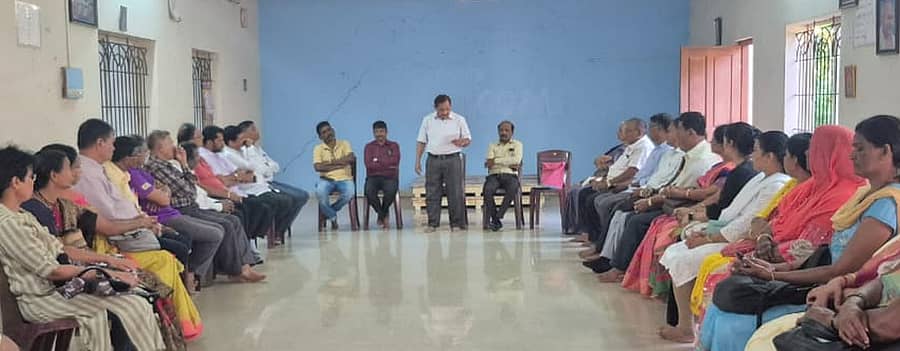 ಕಾರವಾರದ ಕನ್ನಡ ಭವನದಲ್ಲಿ ಕಸಾಪ ತಾಲ್ಲೂಕು ಘಟಕದ ಕಾರ್ಯಕಾರಿ ಮಂಡಳಿ ಸಭೆ ನಡೆಯಿತು