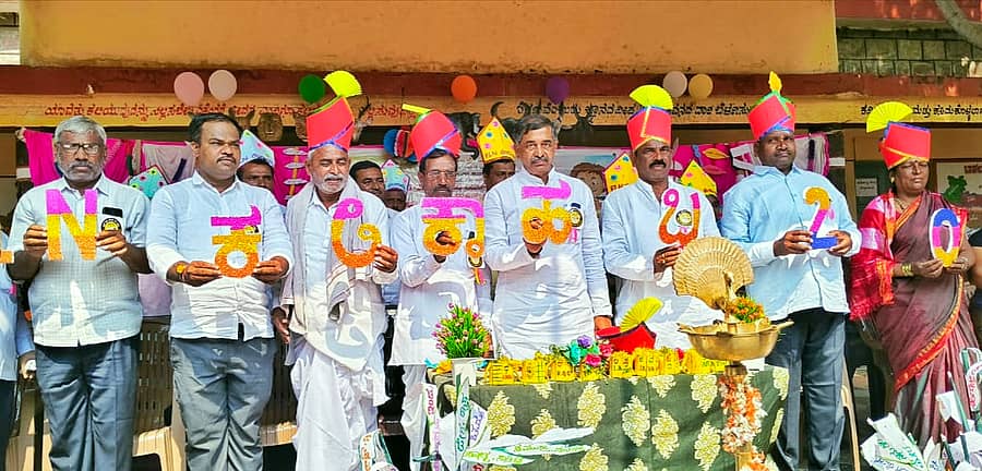 ಬೀಳಗಿ ತಾಲ್ಲೂಕಿನ ಇನಾಂ ಹಂಚಿನಾಳ ಸರ್ಕಾರಿ ಹಿರಿಯ ಪ್ರಾಥಮಿಕ ಶಾಲೆಯಲ್ಲಿ ಶುಕ್ರವಾರ ಆಯೋಜಿಸಿದ್ದ ತೆಗ್ಗಿ ಕ್ಲಸ್ಟರ್ ಮಟ್ಟದ ಮಕ್ಕಳ ಕಲಿಕಾ ಹಬ್ಬದ ವಿಧಾನ ಪರಿಷತ್ ಸದಸ್ಯ ಹನುಮಂತ ನಿರಾಣಿ ಭಾಗವಹಿಸಿ ಮಾತನಾಡಿದರು