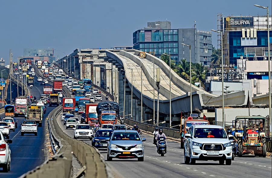 <div class="paragraphs"><p>ಹೆಬ್ಬಾಳದಿಂದ ಕೆಂಪೇಗೌಡ ಅಂತರರಾಷ್ಟ್ರೀಯ ವಿಮಾನ ನಿಲ್ದಾಣದವರೆಗೆ ನಮ್ಮ ಮೆಟ್ರೊ ಕಾಮಗಾರಿ ಪ್ರಗತಿಯಲ್ಲಿದೆ </p></div>