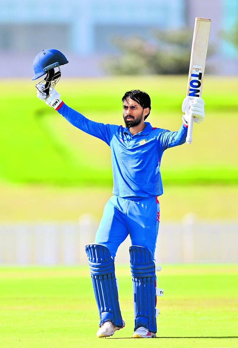 <div class="paragraphs"><p>ಅಥರ್ವ ತೈಡೆ ಶತಕ ಸಂಭ್ರಮ &nbsp;</p></div>