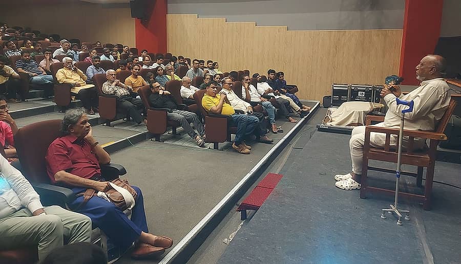 ಸಾಹಿತಿ ಫಕೀರ್ ಮುಹಮ್ಮದ್ ಕಟಪಾಡಿ ಮಾತನಾಡಿದರು