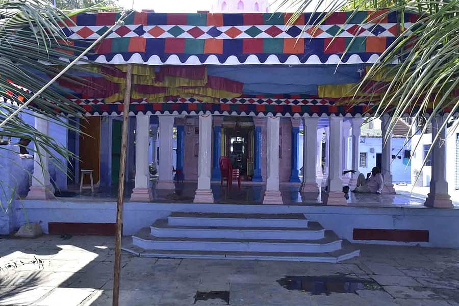 ಸುರಪುರ ಸಮೀಪದ ರಂಗಂಪೇಟೆಯ ಸಹಜಾನಂದ ಸರಸ್ವತಿ ದೇಗುಲ ಉತ್ಸವಕ್ಕೆ ಸಿದ್ಧಗೊಂಡಿರುವುದು