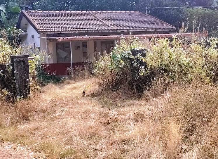 ಮೂಡುಬಿದಿರೆಯ ಕೊನ್ನೆಪದವು ಪಶುಚಿಕಿತ್ಸಾ ಕೇಂದ್ರಕ್ಕೆ ಸಿಬ್ಬಂದಿ ನೇಮಕ ಆಗದೆ ಕಟ್ಟಡ ಪಾಳುಬಿದ್ದಿದೆ