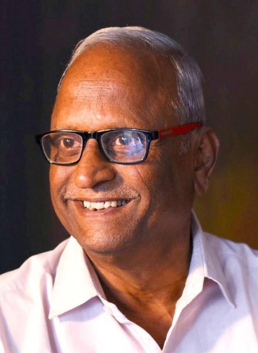 <div class="paragraphs"><p>ಸತೀಶ ಕುಲಕರ್ಣಿ</p></div>