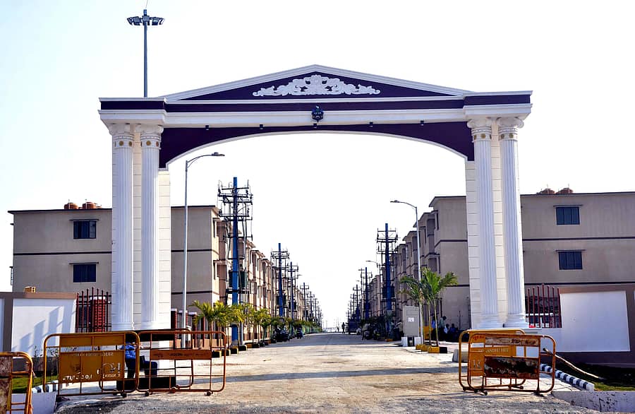 ಹುಬ್ಬಳ್ಳಿಯ ಮಂಟೂರು ರಸ್ತೆ ಬಳಿ ನಿರ್ಮಿಸಲಾದ ಮನೆಗಳು