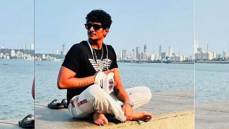 <div class="paragraphs"><p>ಪಲಾಶ್ ಮುಚ್ಛಲ್</p></div>