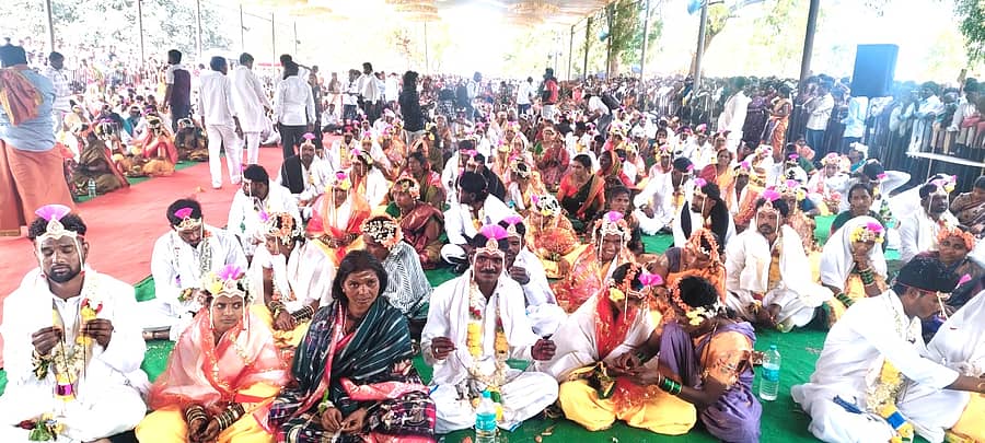 ಸಾಮೂಹಿಕ ವಿವಾಹ ಕಾರ್ಯಕ್ರಮದಲ್ಲಿ ದಾಂಪತ್ಯ ಜೀವನಕ್ಕೆ ಕಾಲಿಟ್ಟ 152 ಜೋಡಿ