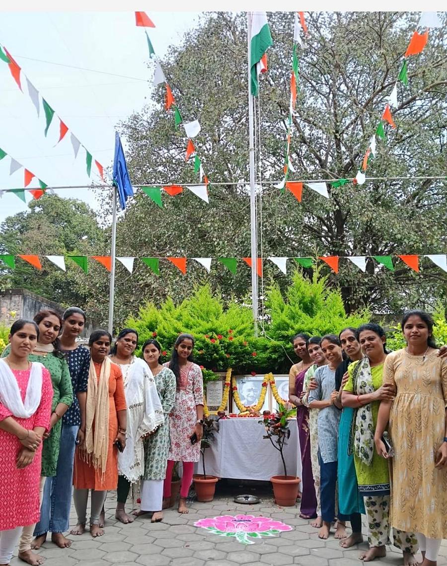 ಕೆಂಪೇಗೌಡ ನಗರದ ಉದಯಭಾನು ಕಲಾ ಸಂಘದ ವತಿಯಿಂದ ಗಣರಾಜ್ಯೋತ್ಸವ ಆಚರಿಸಲಾಯಿತು.