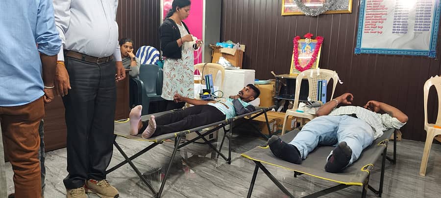 ಗಣರಾಜ್ಯೋತ್ಸವದ ಅಂಗವಾಗಿ ಸುಂಟಿಕೊಪ್ಪ ಆಟೊ ಚಾಲಕರ ಮತ್ತು ಮಾಲೀಕರ ಸಂಘದ ವತಿಯಿಂದ ರಕ್ತದಾನ ಶಿಬಿರ ನಡೆಯಿತು