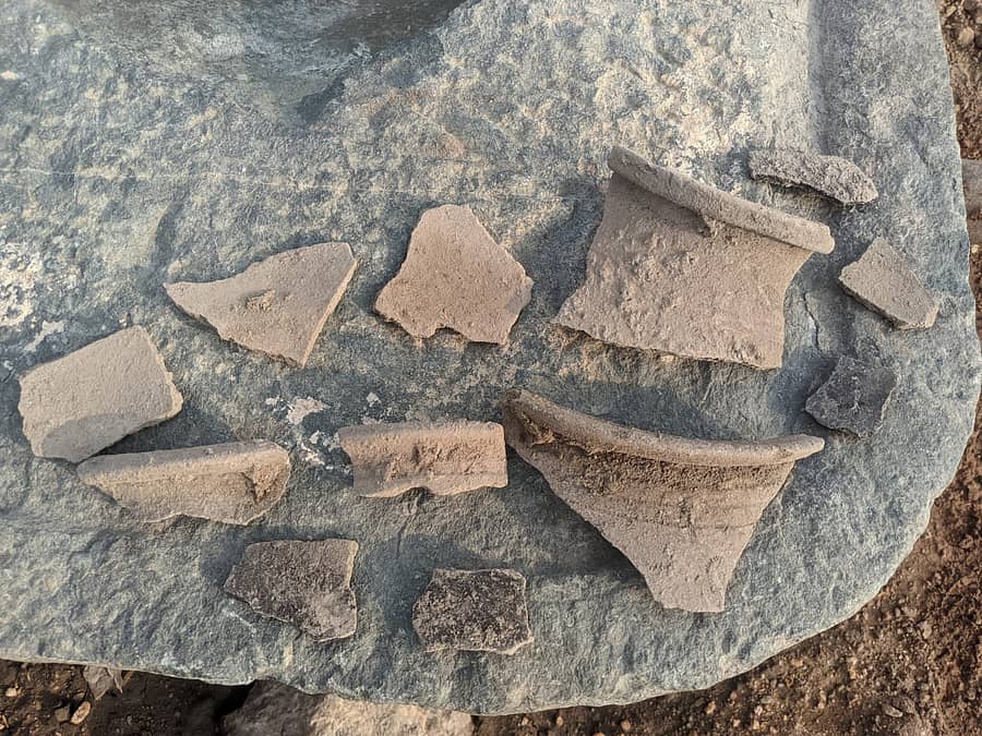 ಮಡಿಕೆ ಚೂರುಗಳು